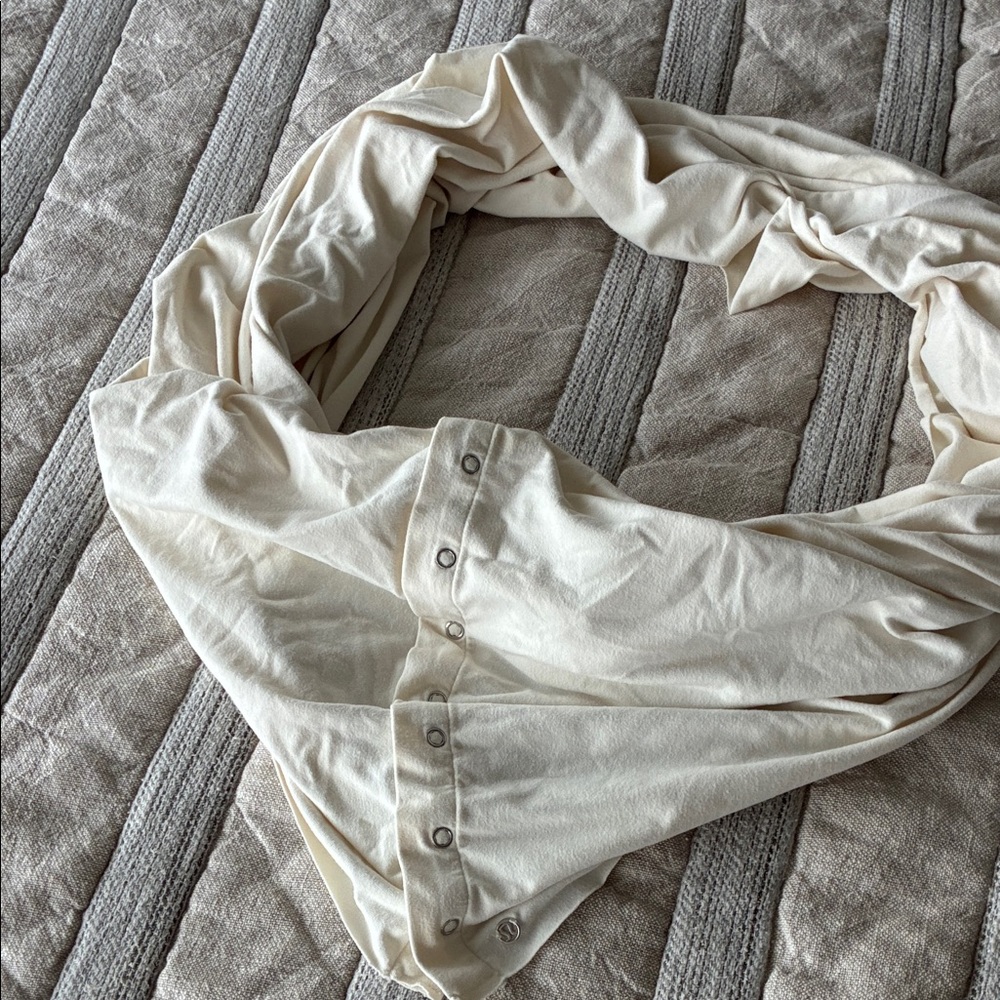 Vintage lululemon athletica Cream Scarf with snap detail